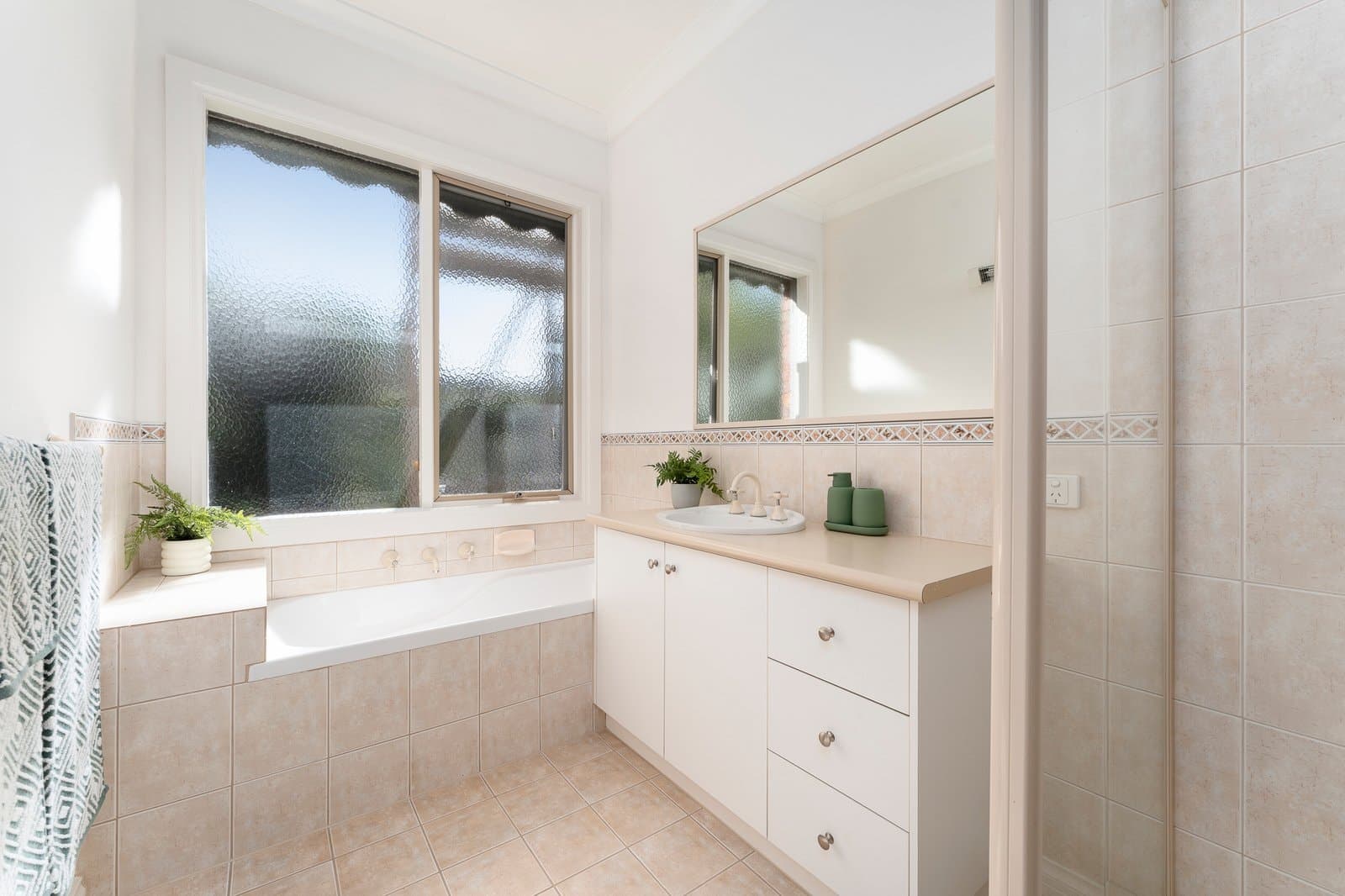 2/25 Talbot Avenue, Balwyn - Thumbnail 8