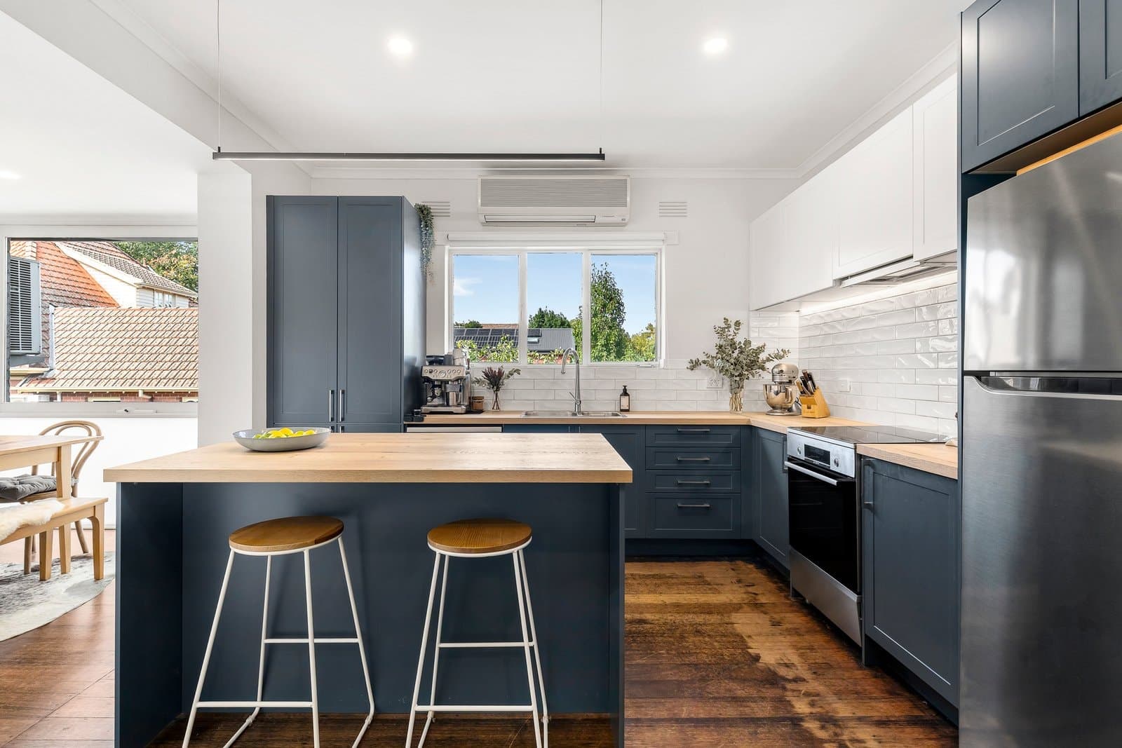 8/150 Barkers Road, Hawthorn - Thumbnail 2