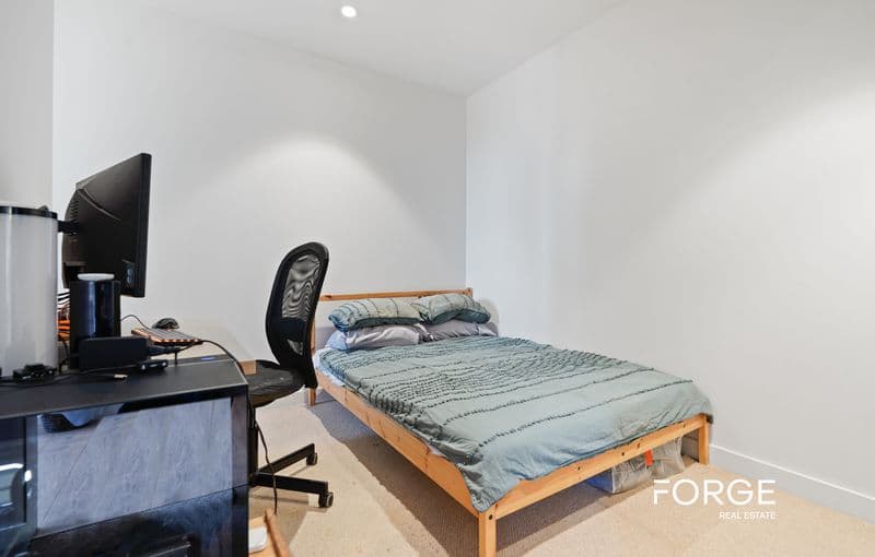 604 / 130 Dudley Street, West Melbourne, West Melbourne - Thumbnail 8