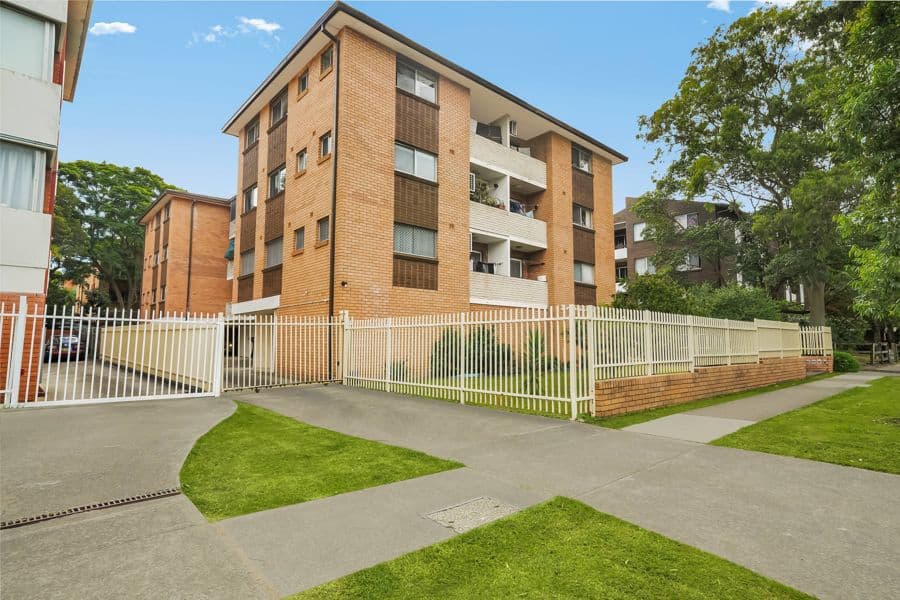 14/3 Drummond Street, Warwick Farm - Image 1