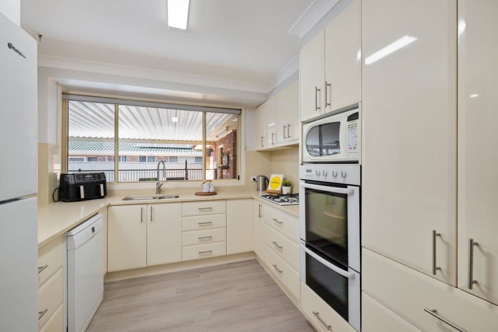 15 Dartmoor Circuit, Emu Heights - Thumbnail 5