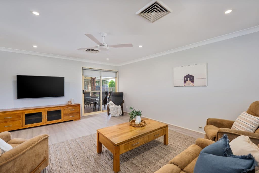 15 Dartmoor Circuit, Emu Heights - Thumbnail 7