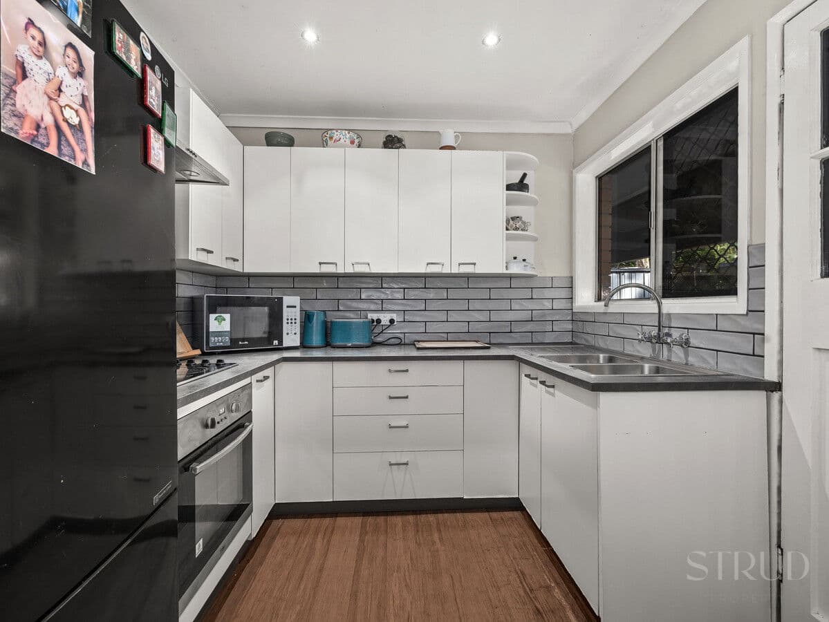 3 Duncan Street, Redbank Plains QLD 4301, Redbank Plains - Thumbnail 2