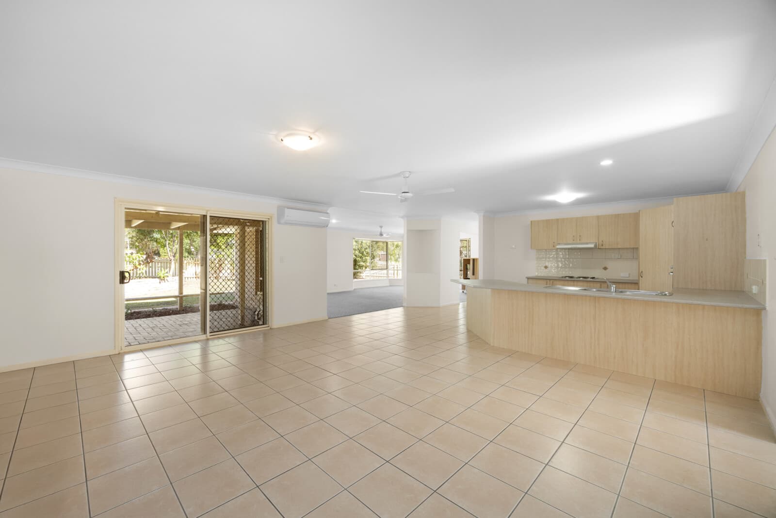 6 Bellcarra Place Little Mountain QLD 4551, Little Mountain - Thumbnail 5