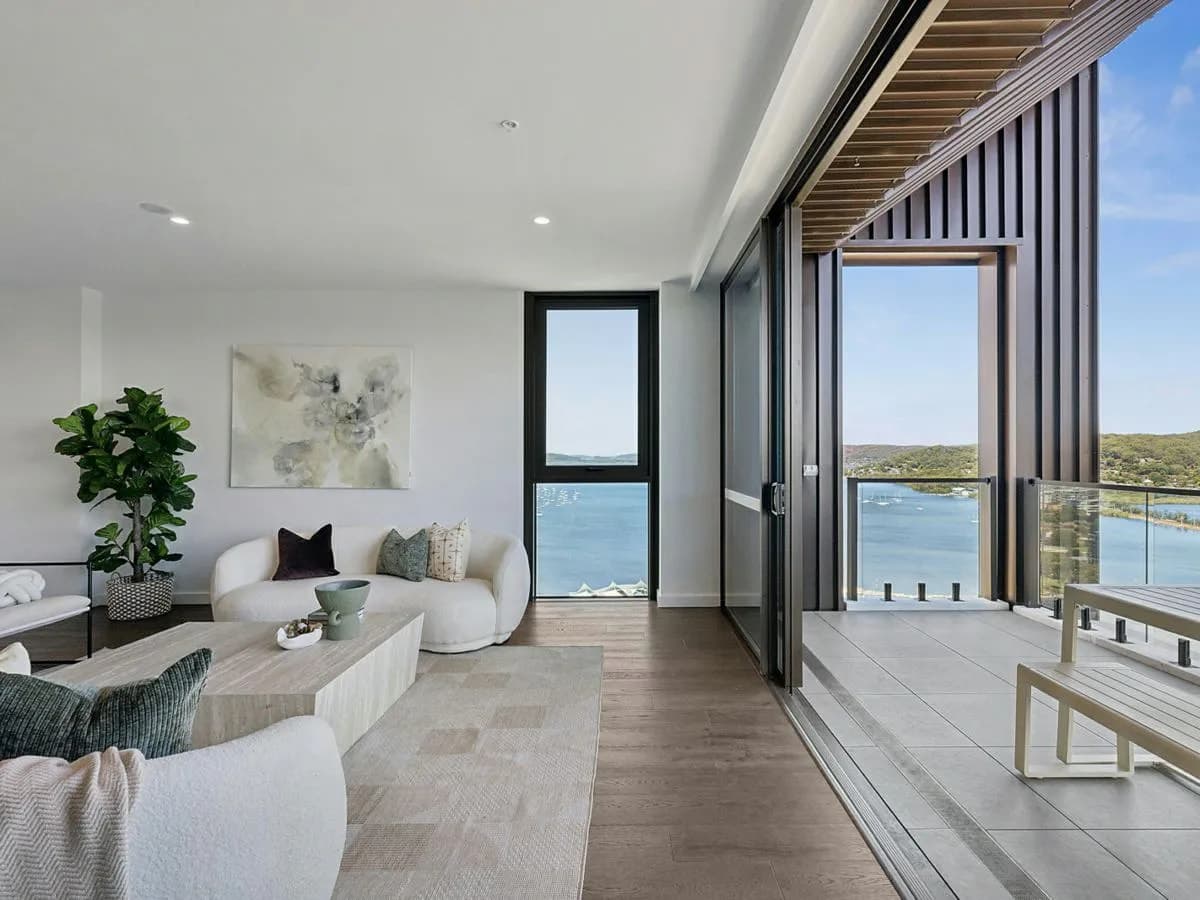 2401/36 Baker Street, GOSFORD, Gosford - Thumbnail 2