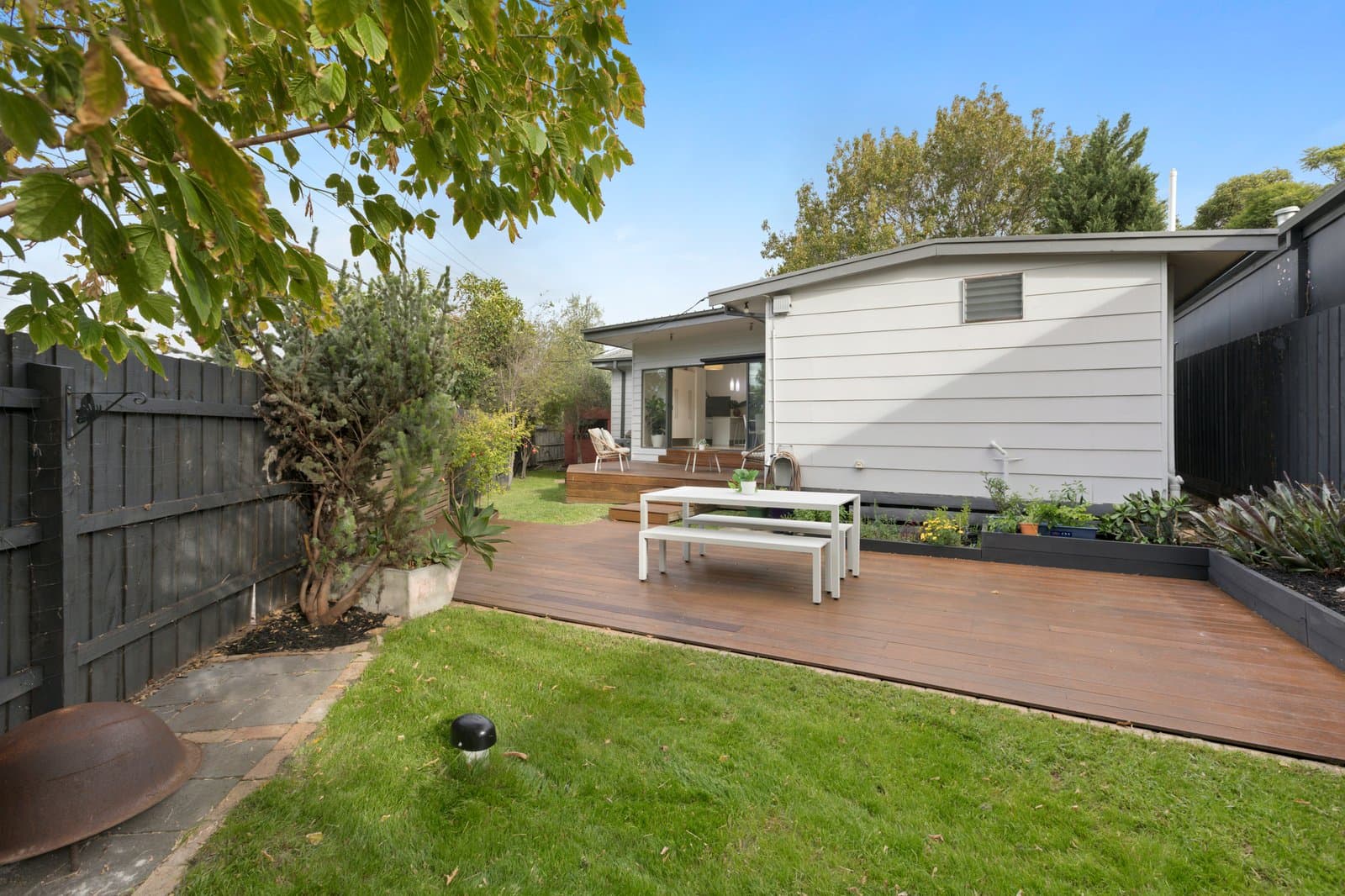 17 Heather Grove, Cheltenham, Cheltenham - Thumbnail 2