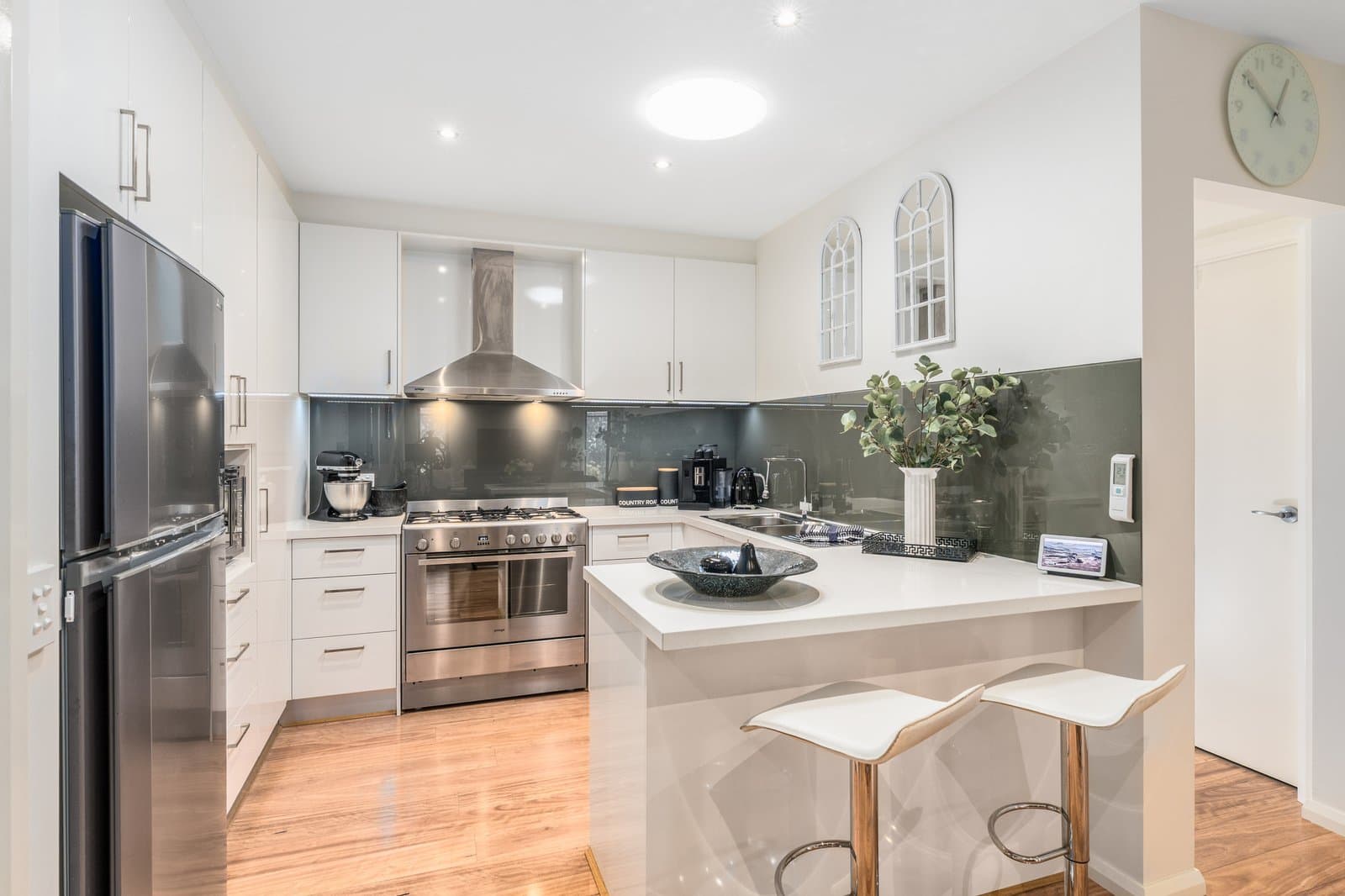 18 Landes Avenue, Highton, Highton - Thumbnail 2
