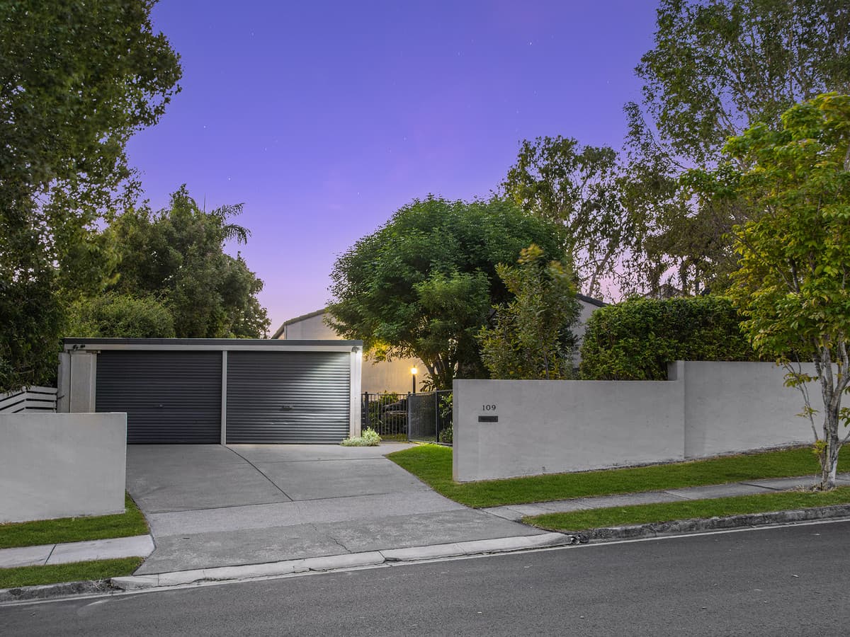 109 Arrabri Avenue, Mount Ommaney QLD 4074, Mount Ommaney - Thumbnail 2