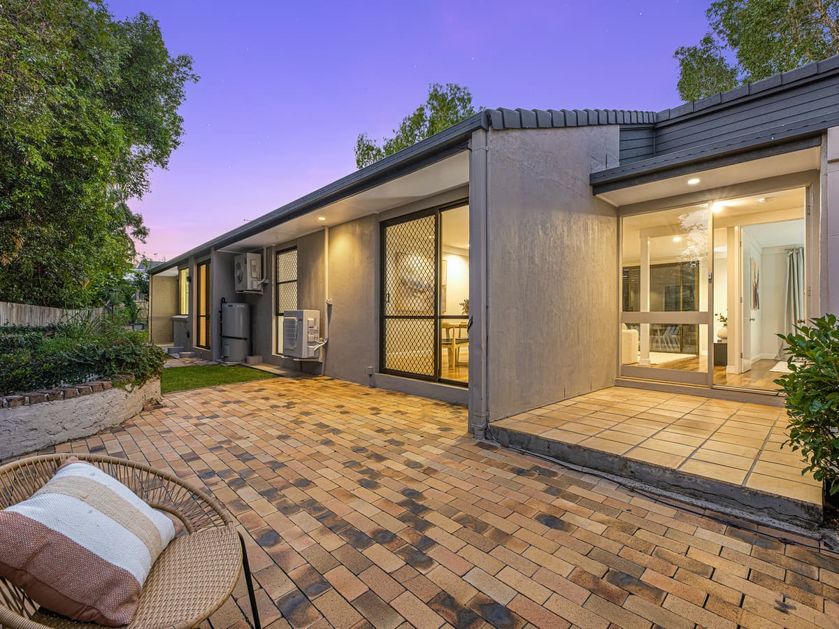 109 Arrabri Avenue, Mount Ommaney QLD 4074, Mount Ommaney - Thumbnail 4