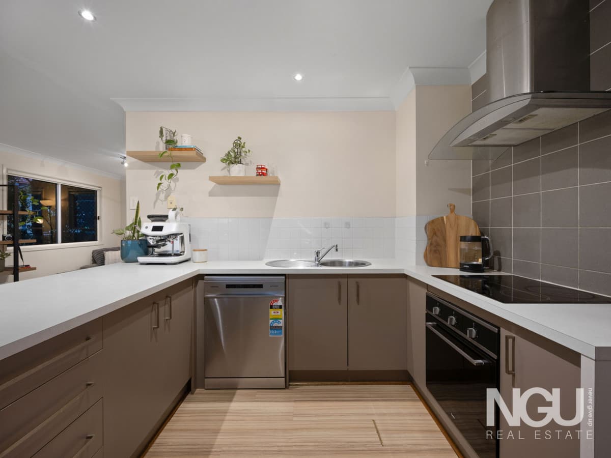 21 Lagoona Court, Churchill QLD 4305, Churchill - Thumbnail 8