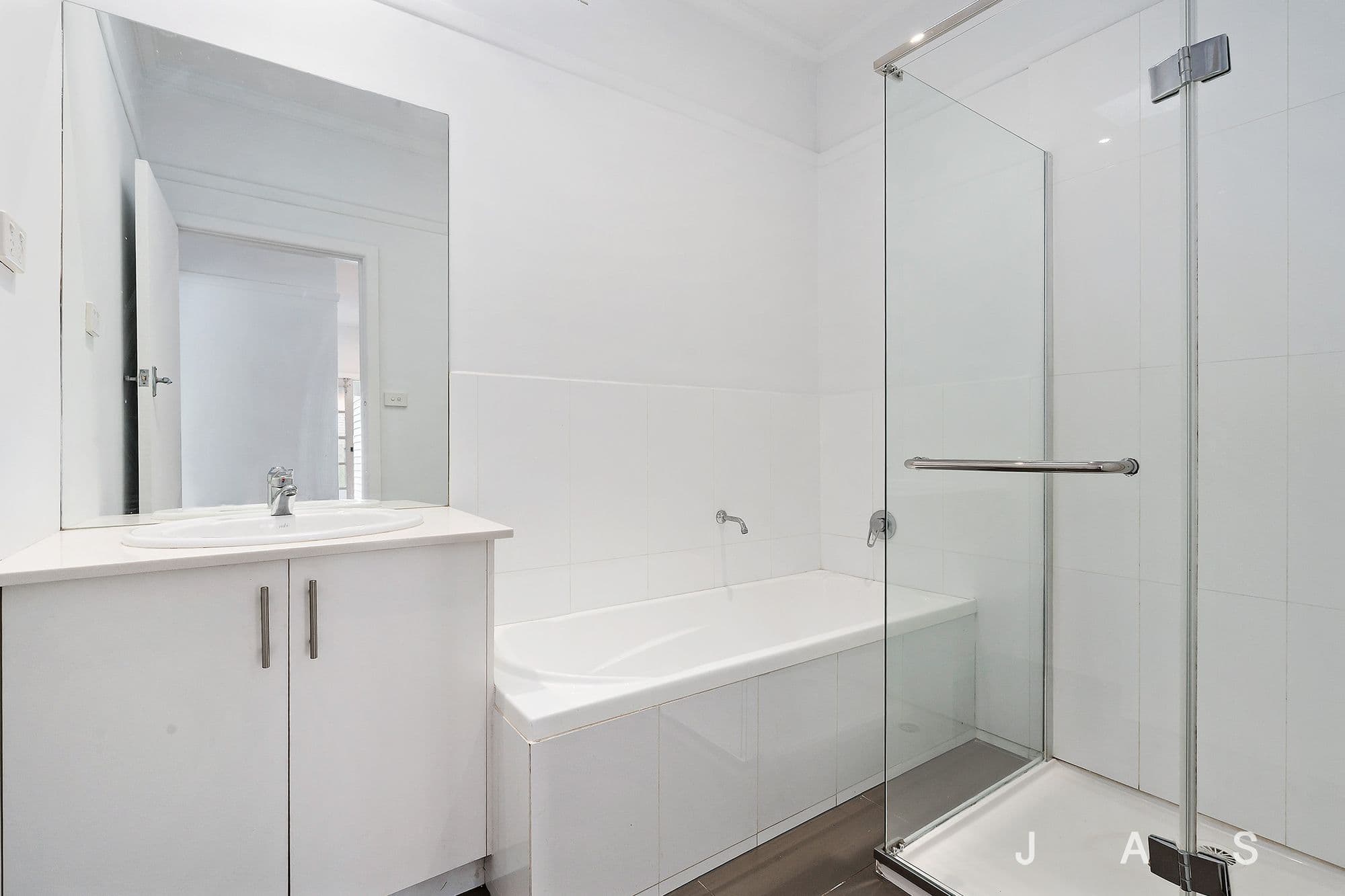 16 Brunswick Street West Footscray VIC, West Footscray - Thumbnail 7