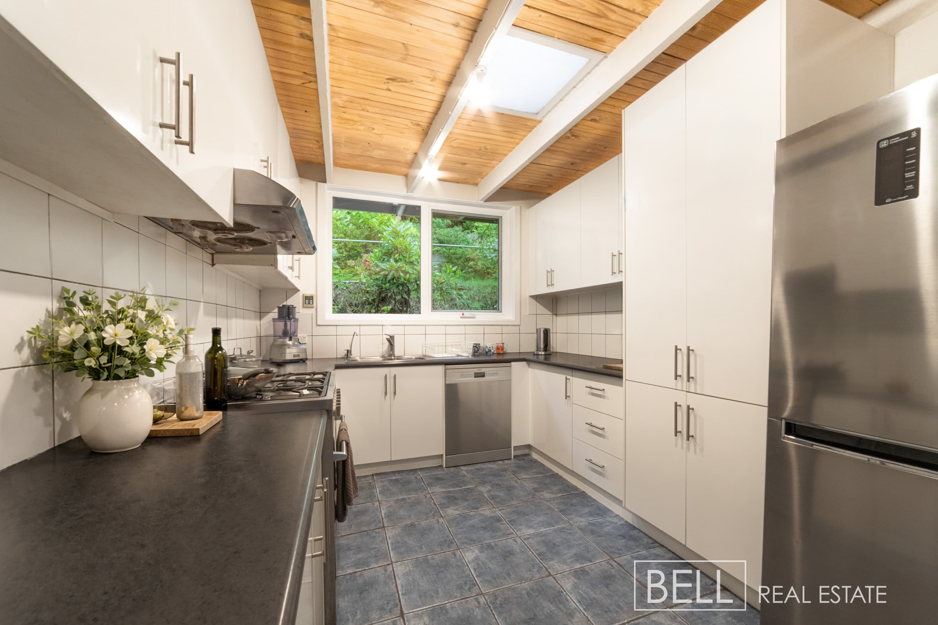24 Barbers Road, KALORAMA, Kalorama - Thumbnail 6