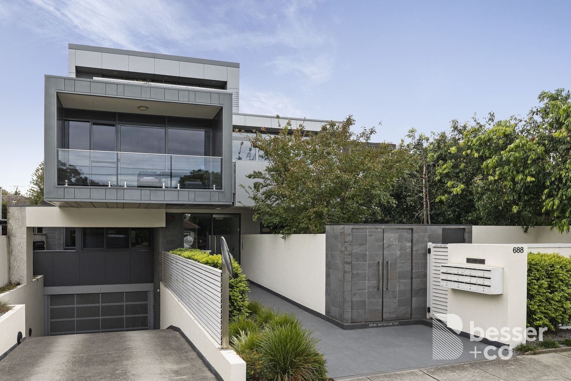 2/688 Inkerman Road, Caulfield North - Thumbnail 2