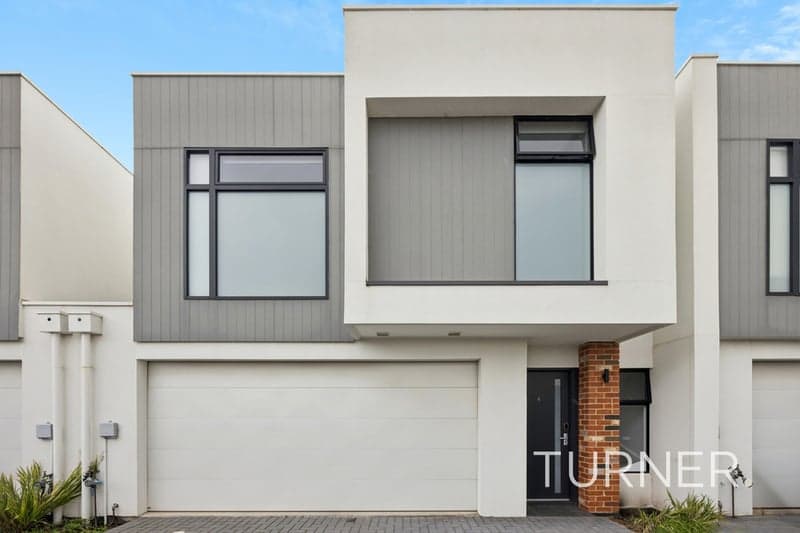4/11 Melville Road, Paradise - Image 1