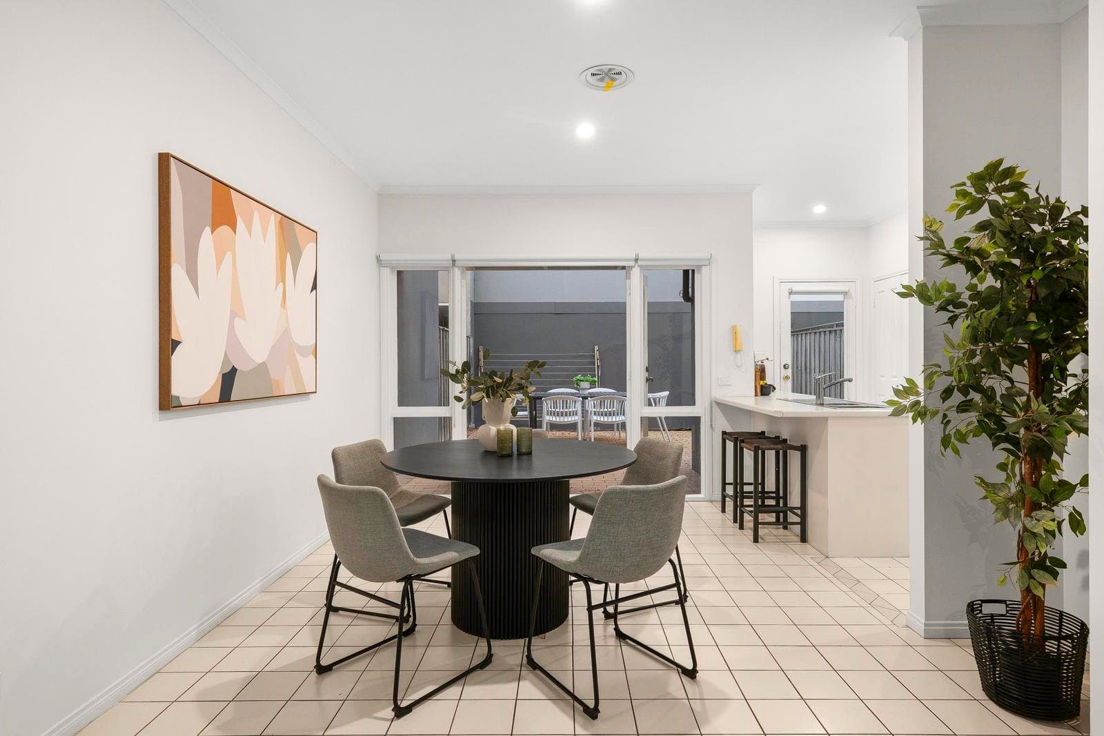 65 The Crescent, Kensington VIC 3031, Kensington - Thumbnail 5
