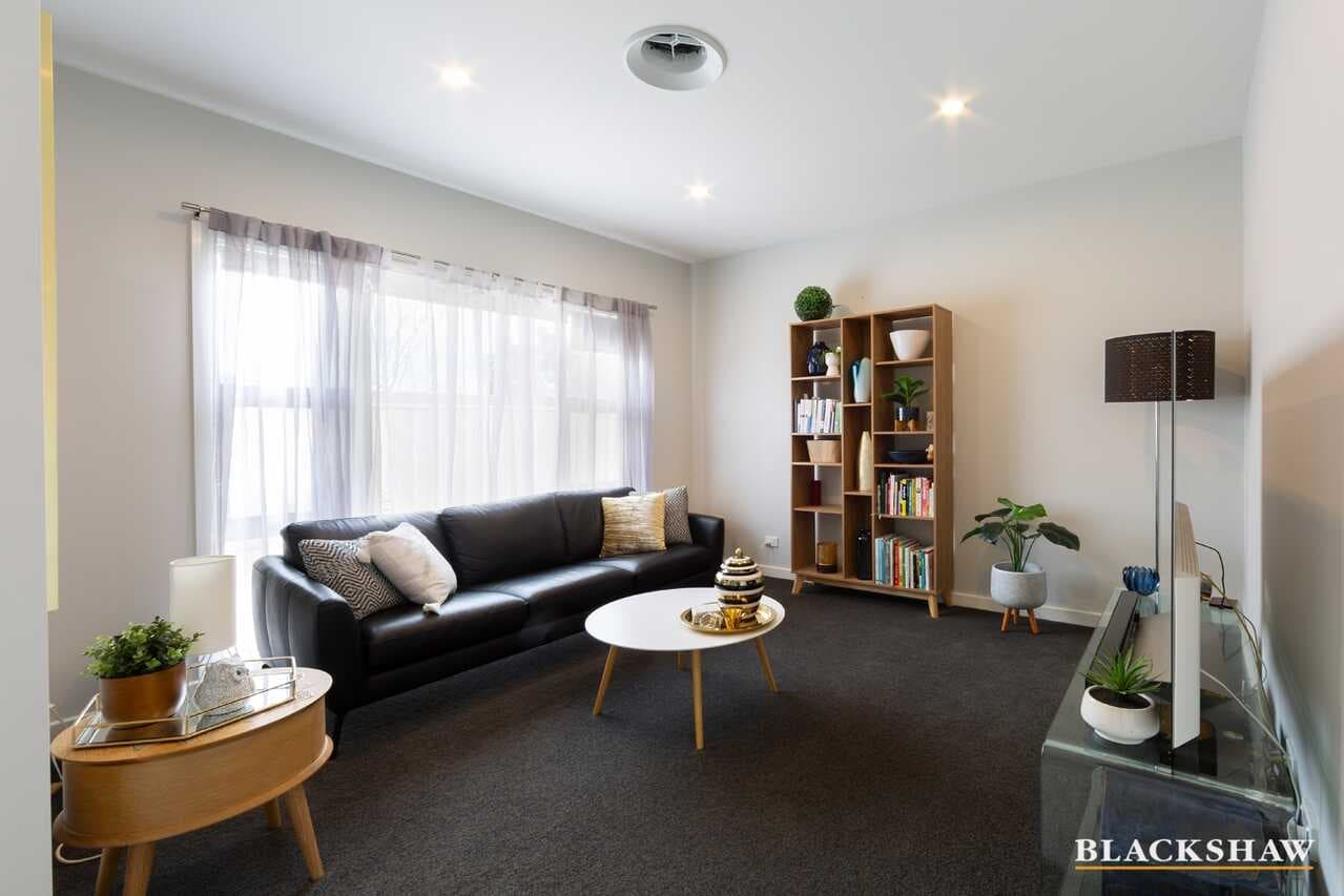2/21 Bernacchi Street, Mawson, Mawson - Thumbnail 2