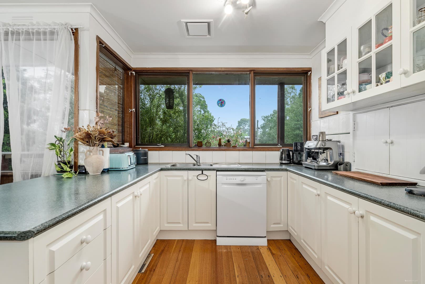 37 Para Road, Montmorency, VIC 3094, Montmorency - Thumbnail 3