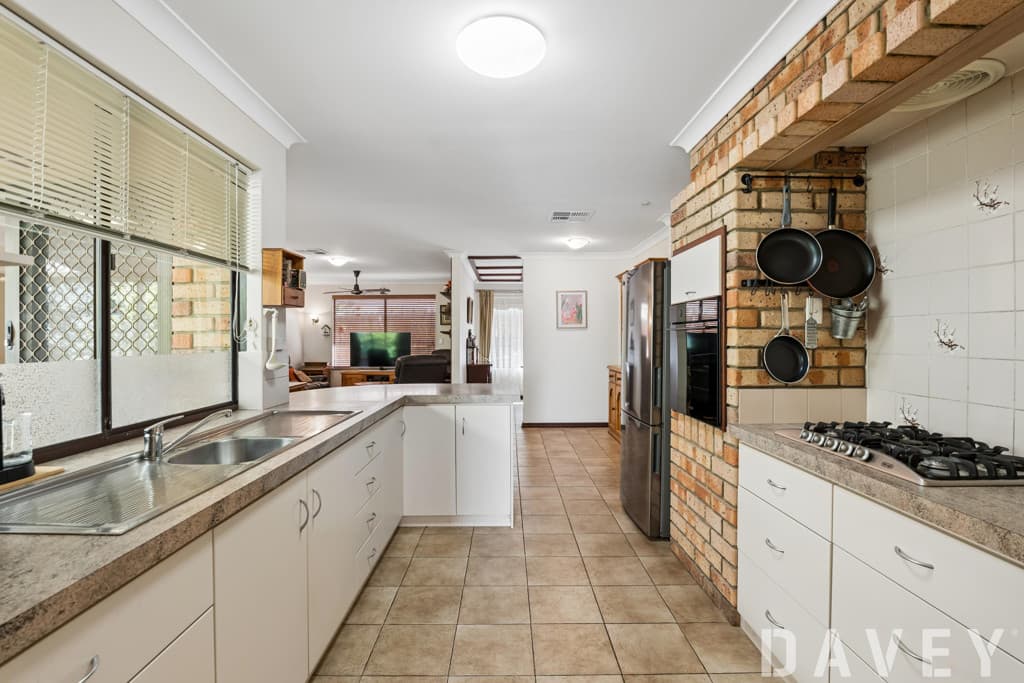 182 Twickenham Drive, Kingsley - Thumbnail 3