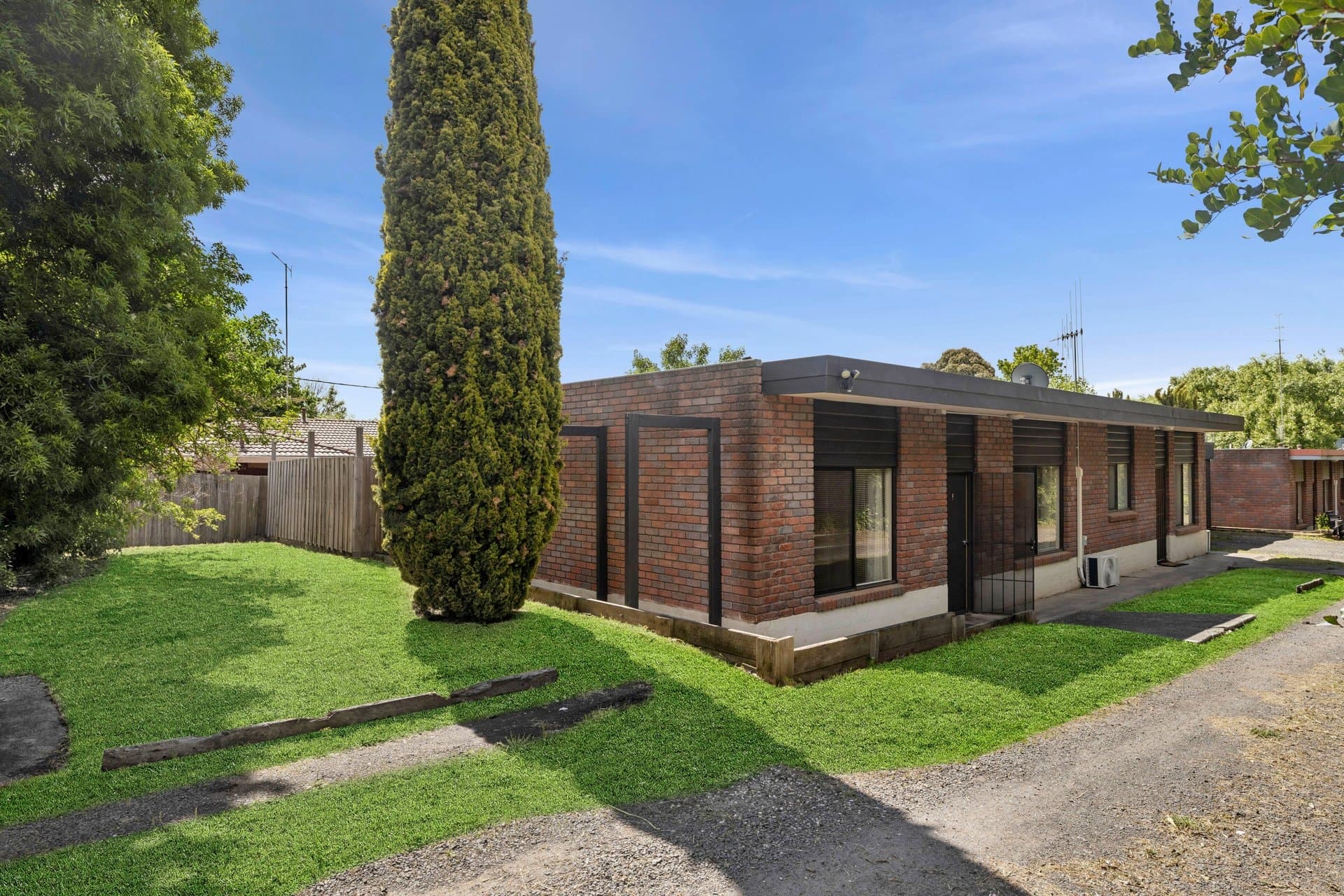 1/80 Beauchamp Street, Kyneton, Kyneton - Image 1