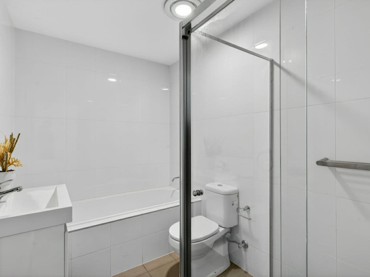 303/11 Junia Avenue, TOONGABBIE, Toongabbie - Thumbnail 8