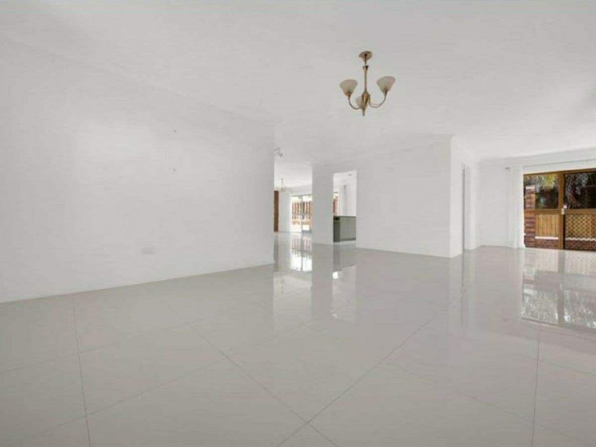 1 Bingera Street, CLINTON, Clinton - Thumbnail 4