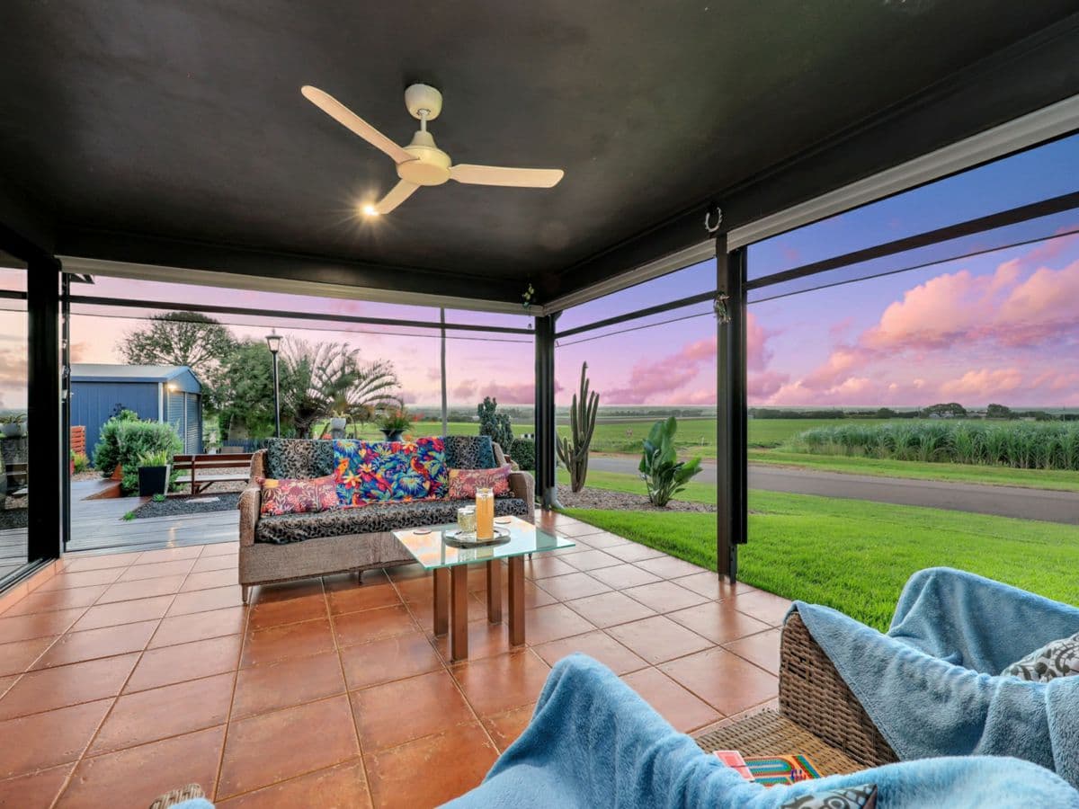 2 Linden Crescent, QUNABA, Qunaba - Image 1