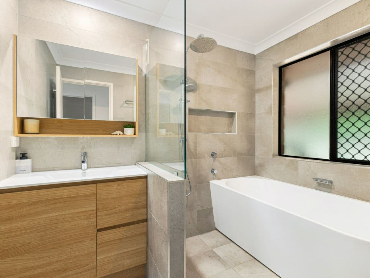 9 Bristol Circuit, GOONELLABAH, Goonellabah - Thumbnail 7