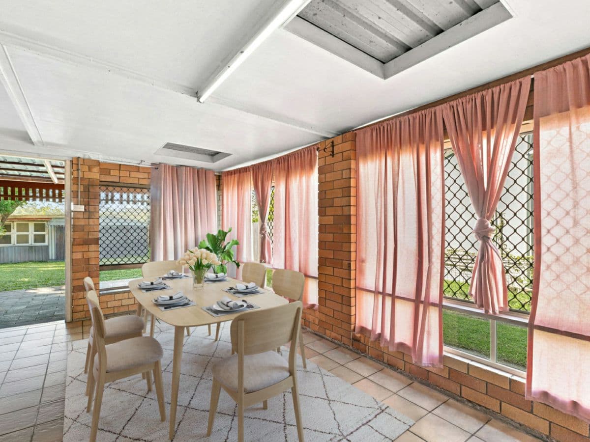 61 Caloundra Street, LANDSBOROUGH, Landsborough - Thumbnail 4