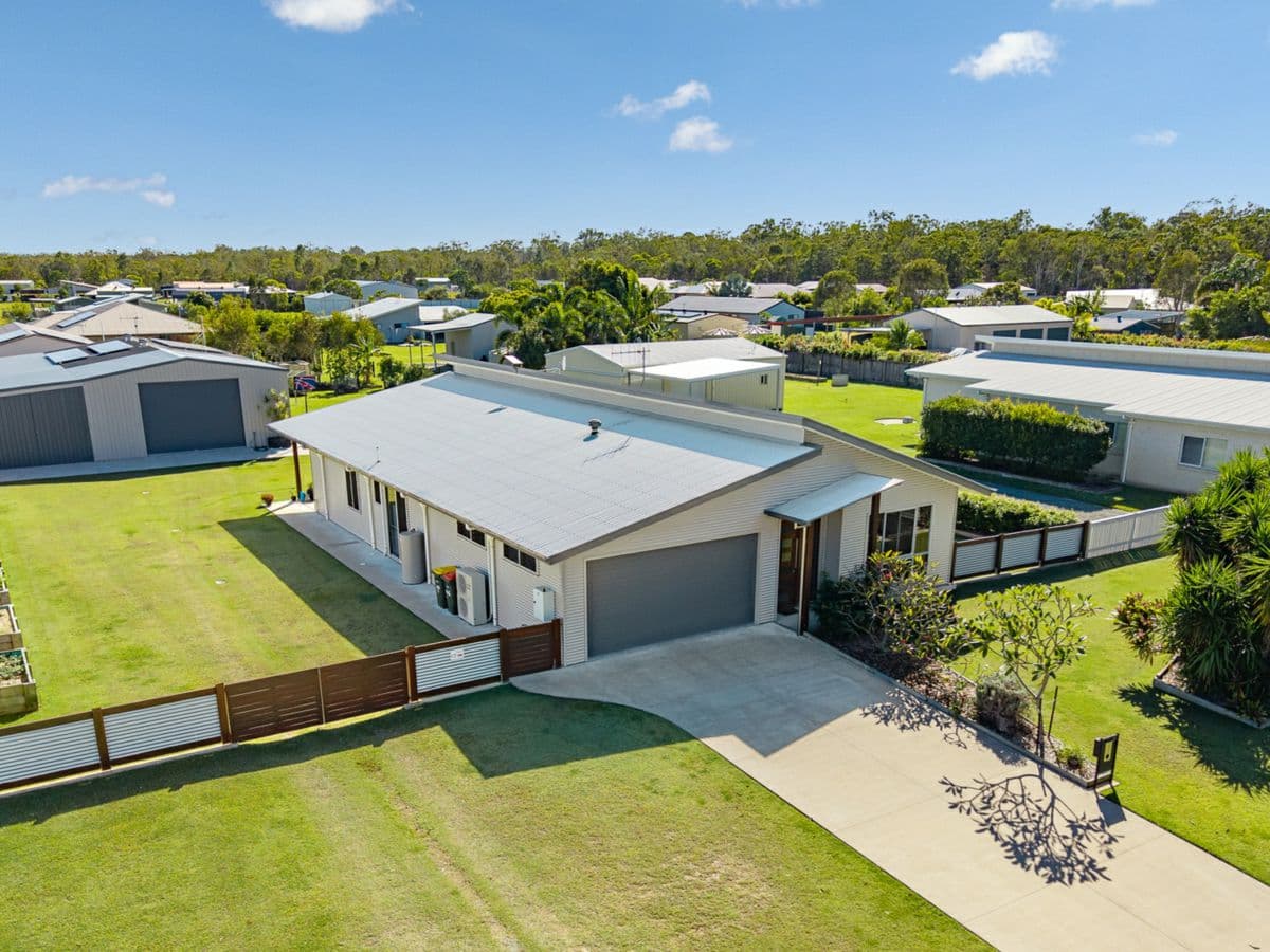 25 Sanderling Drive, BOONOOROO, Boonooroo - Image 1