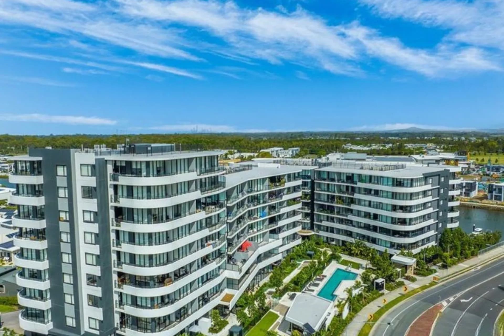 2701/1 Grant Avenue, Hope Island, QLD, Hope Island - Thumbnail 2