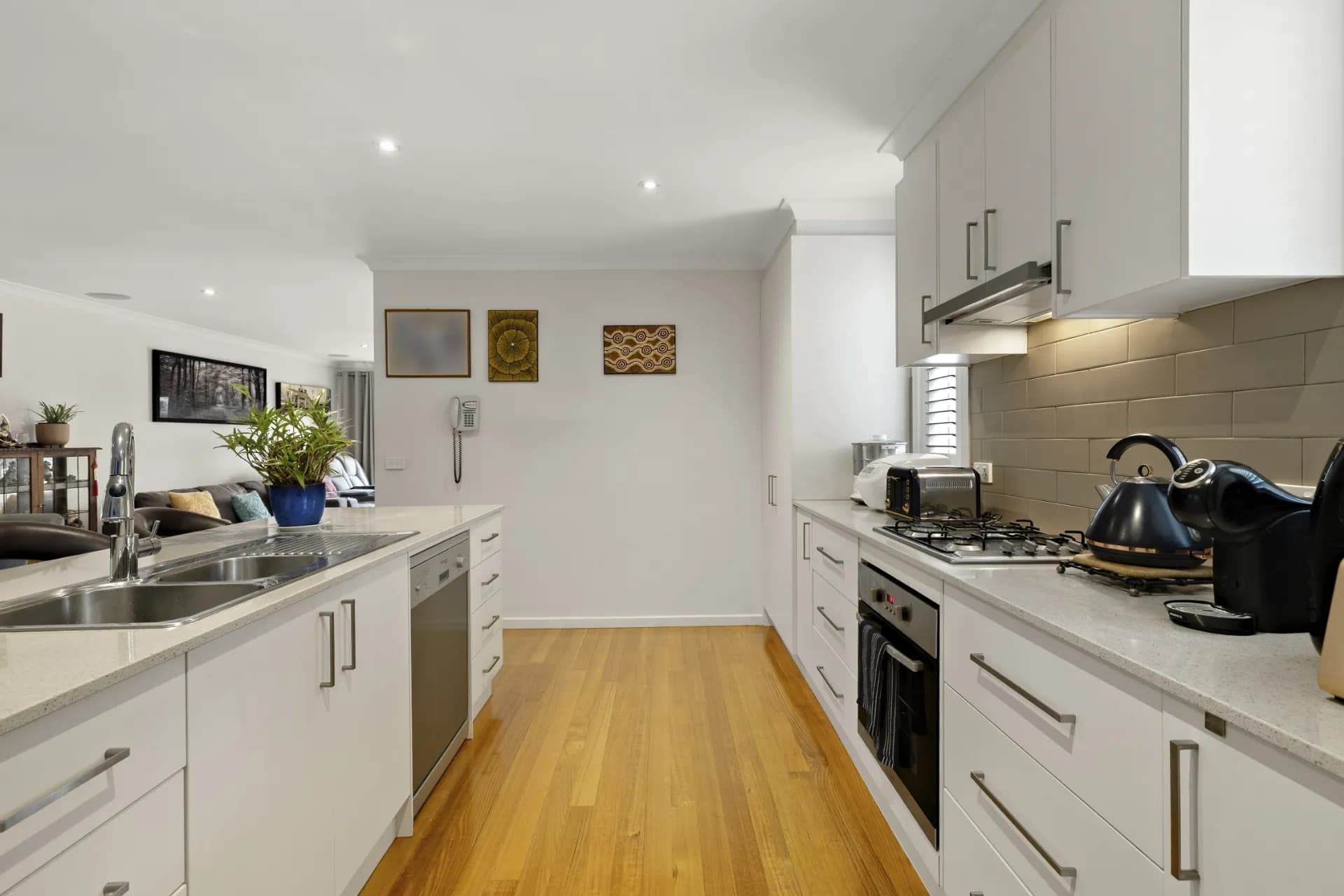 3/2A Frederick  Street, Croydon, VIC, Croydon - Thumbnail 3