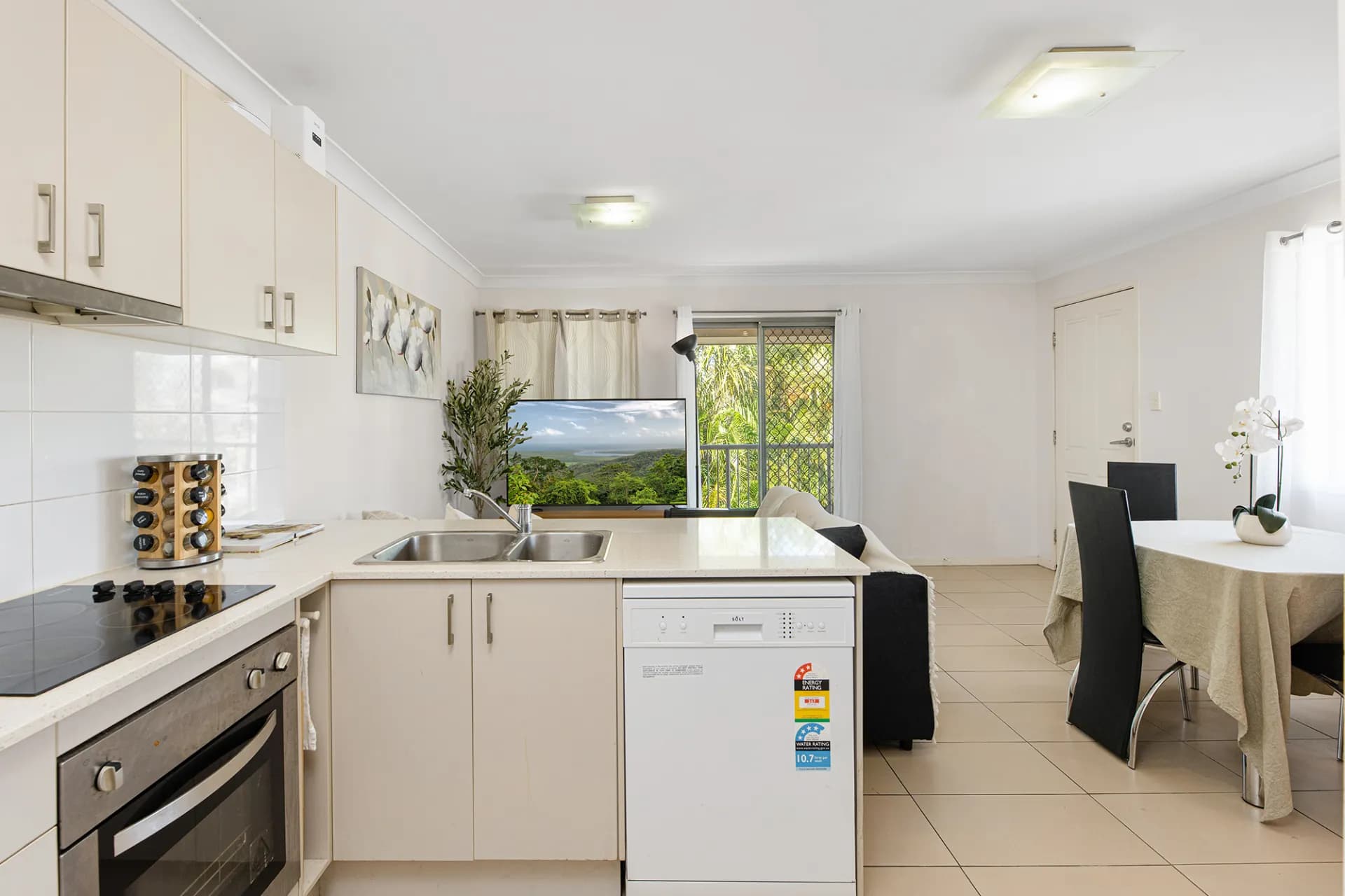 1/58 Ross Street, Woolloongabba, QLD, Woolloongabba - Thumbnail 3