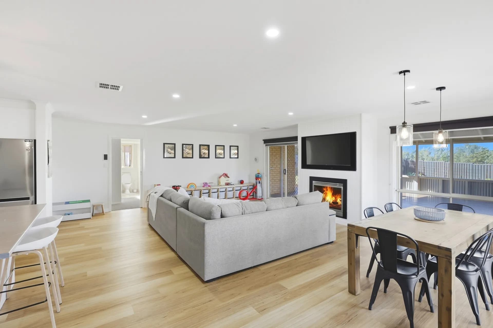 83 Clifton Drive, Bacchus Marsh, VIC, Bacchus Marsh - Thumbnail 3