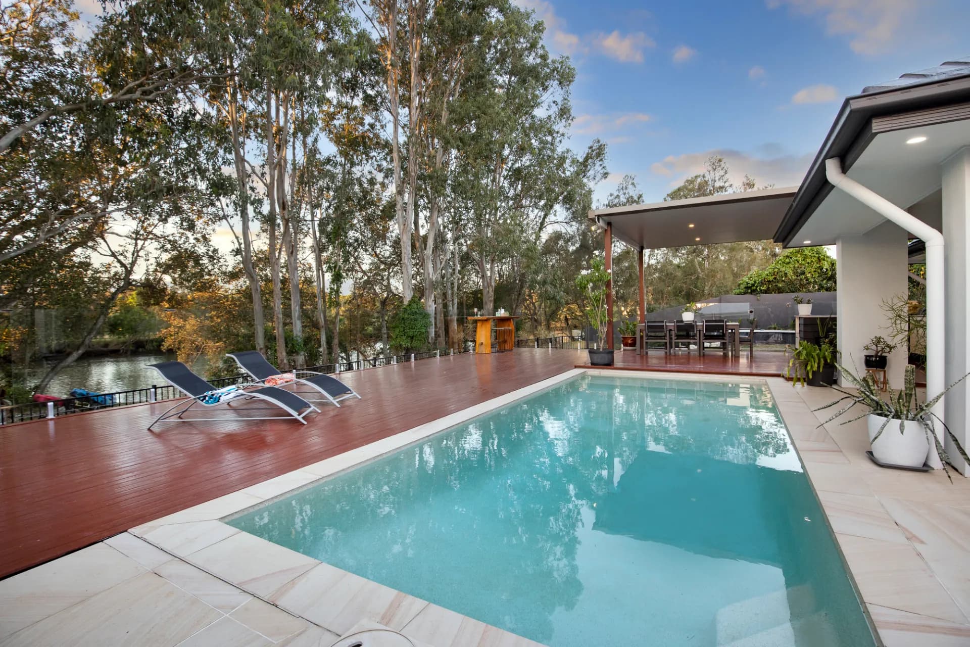 16 Waterside Esplanade, Helensvale, QLD, Helensvale - Image 1