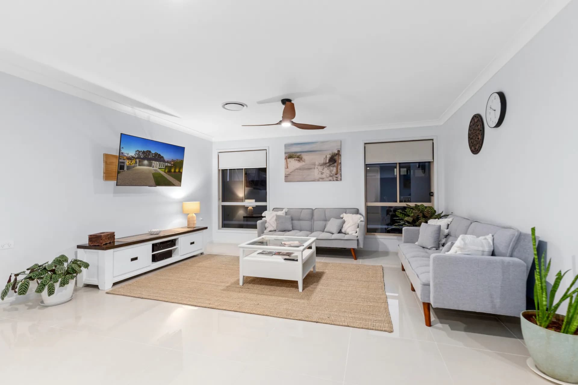 16 Waterside Esplanade, Helensvale, QLD, Helensvale - Thumbnail 8