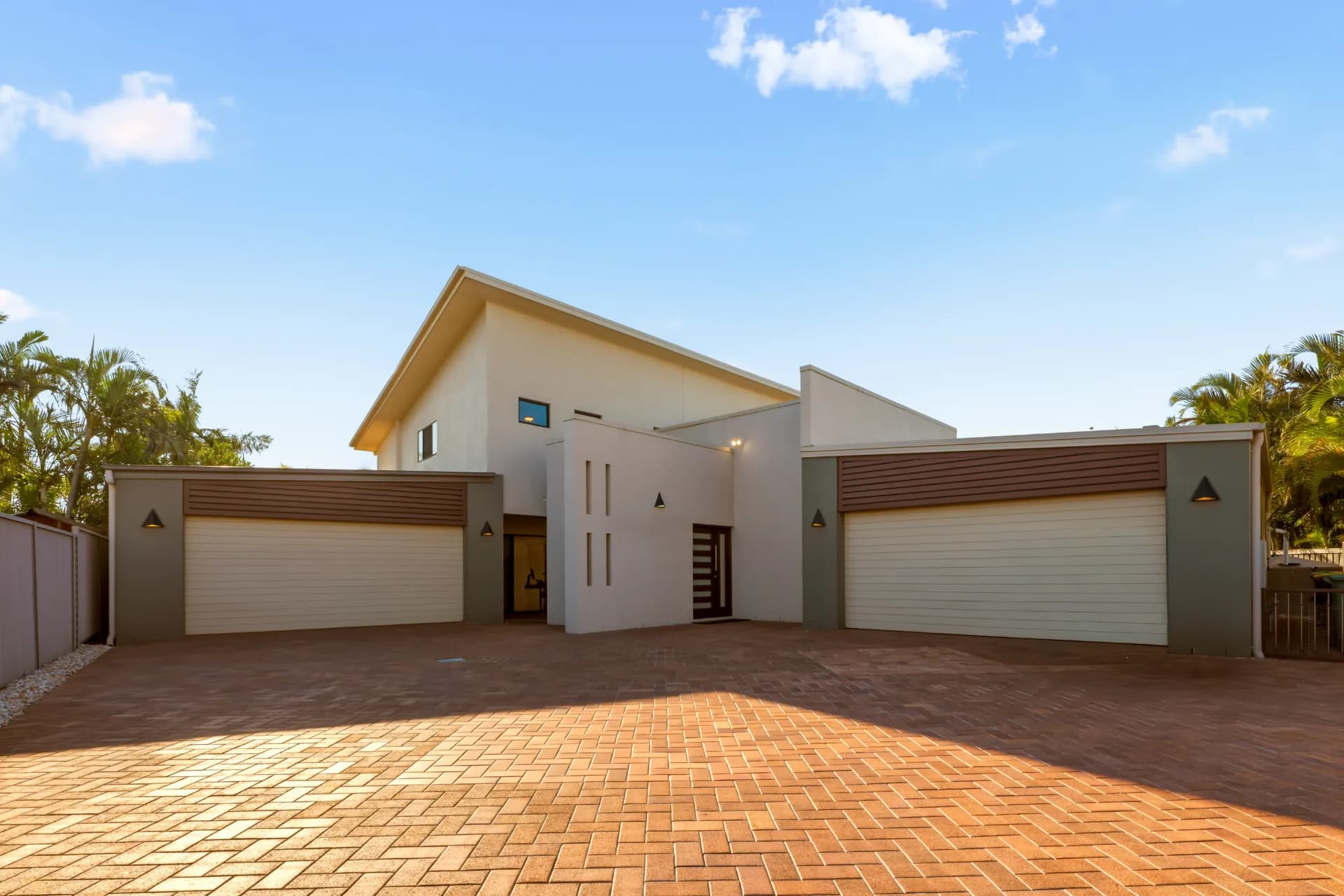 29 Aurora Place, Newport, QLD, Newport - Image 1