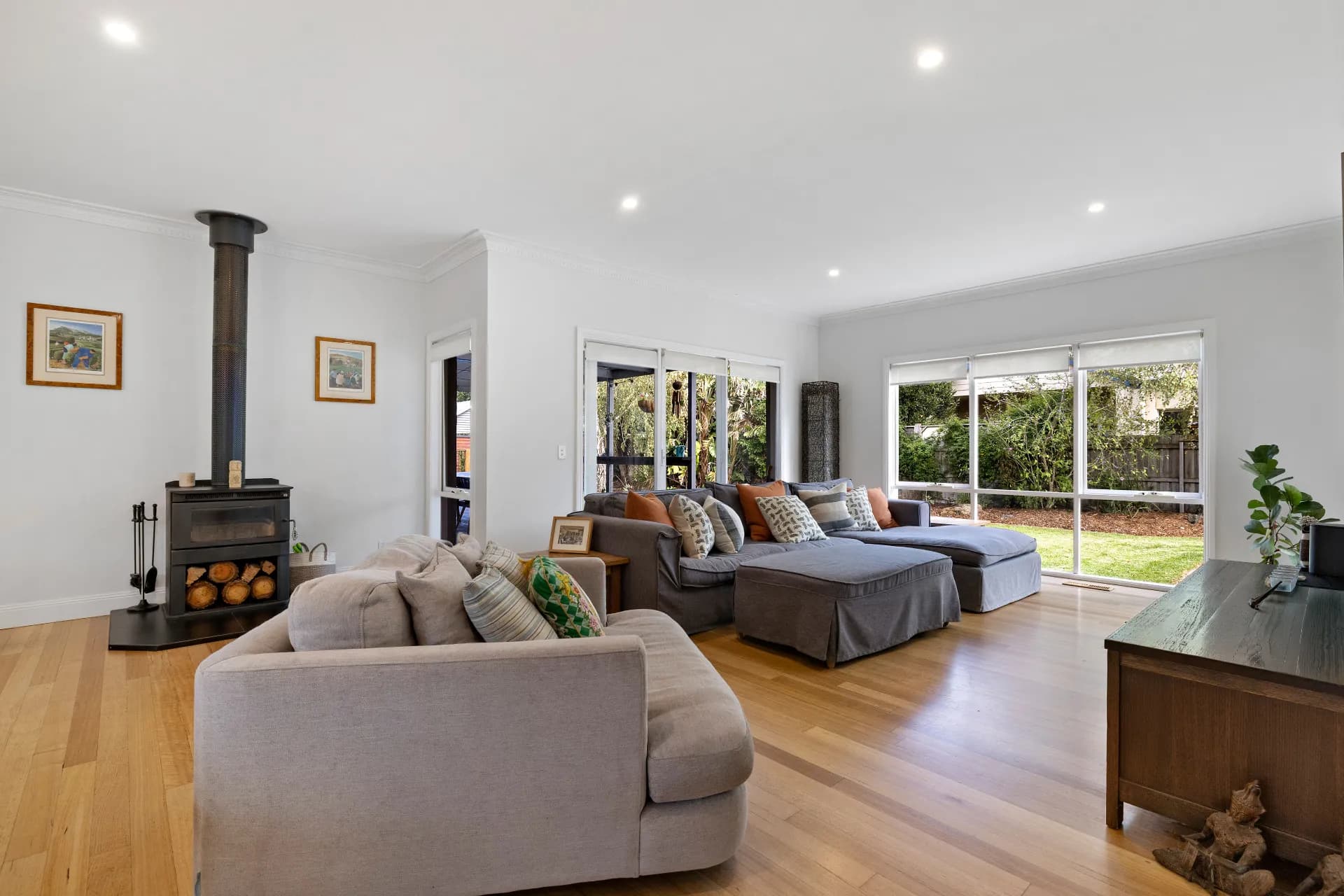 6 Aquarius Court, Mornington, VIC, Mornington - Thumbnail 3