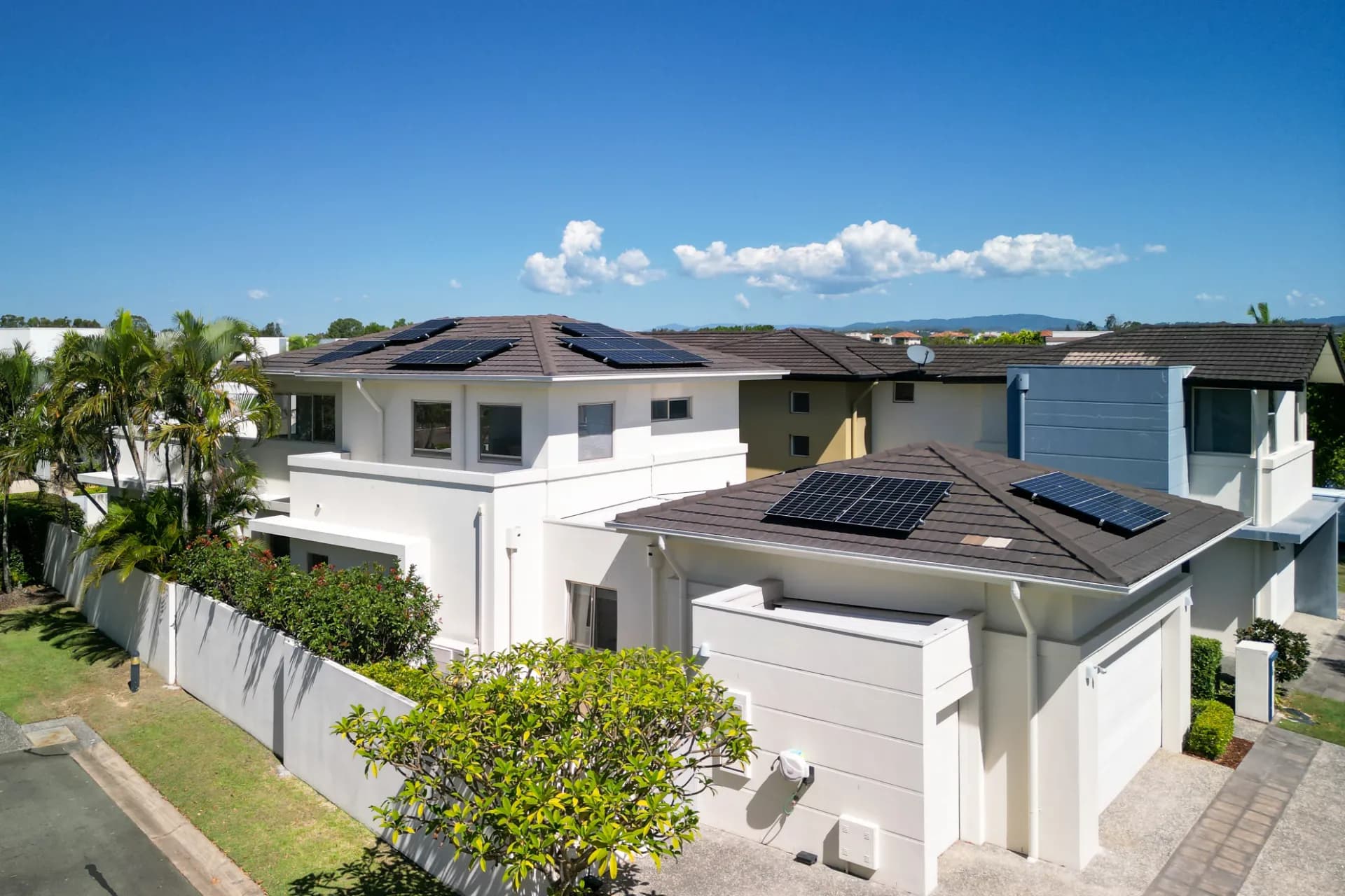 6010 Calardo Avenue, Hope Island, QLD, Hope Island - Thumbnail 2