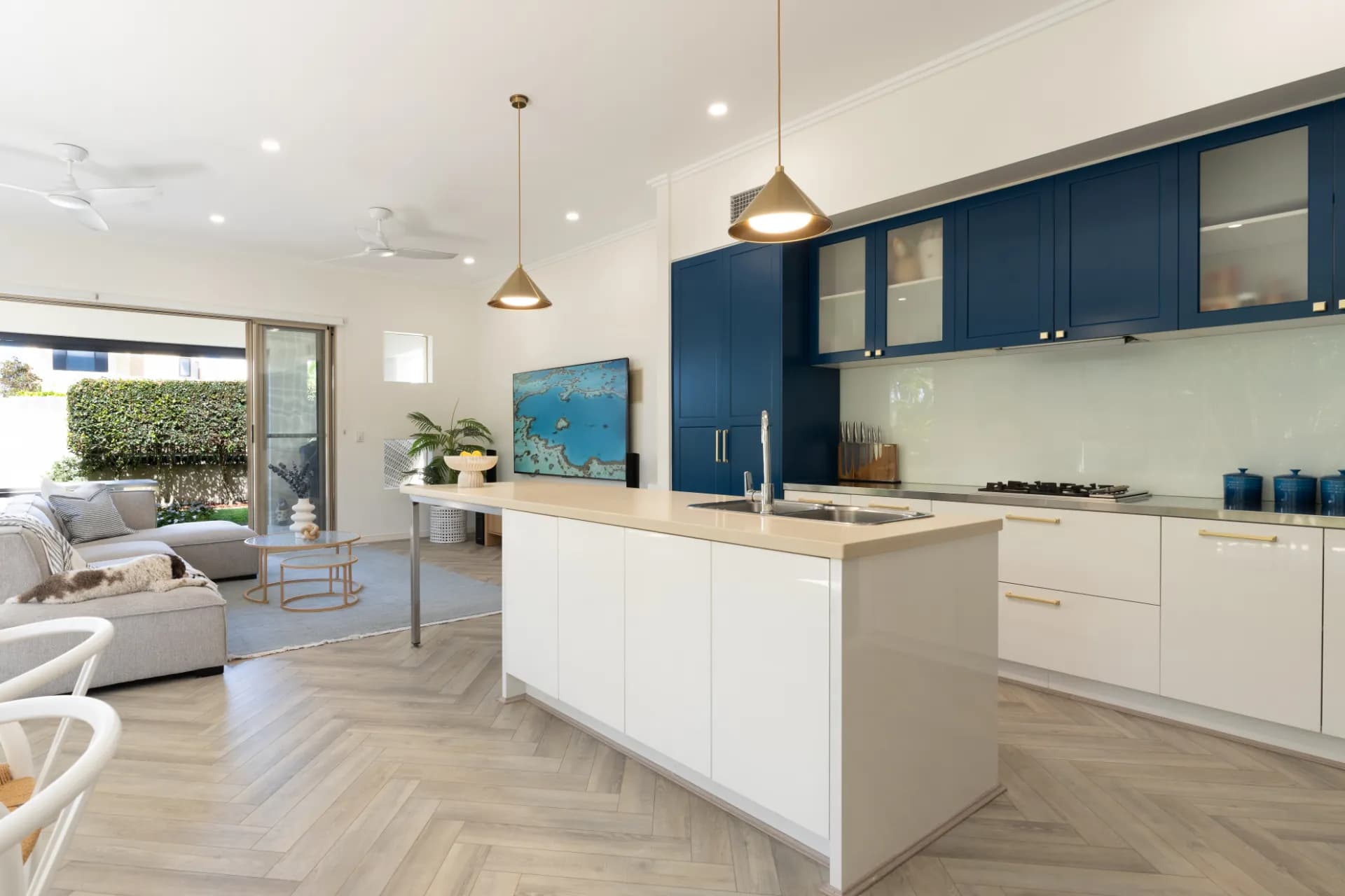 6010 Calardo Avenue, Hope Island, QLD, Hope Island - Thumbnail 5