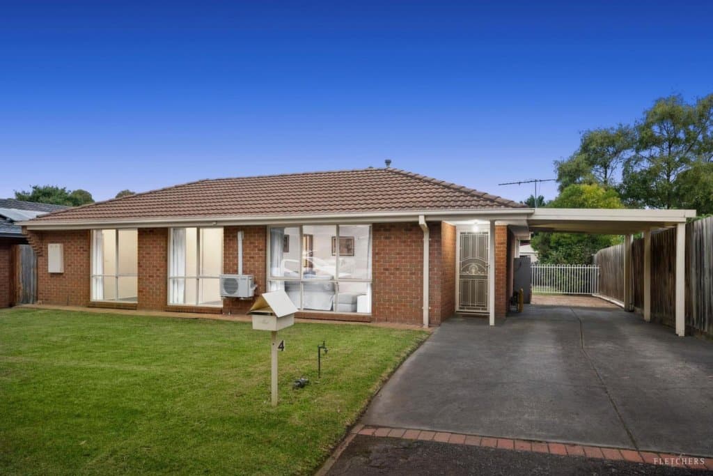 4 Shrubby Walk, Croydon South - Image 1