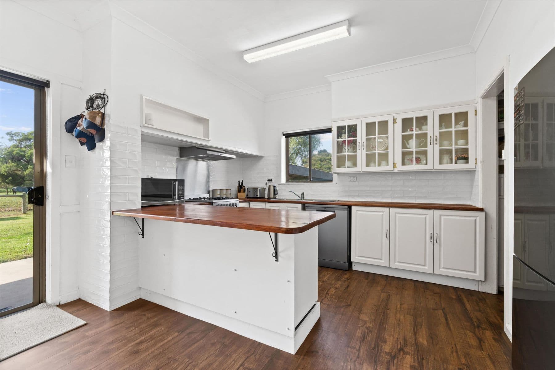 41 Tudors Lane, Denison, Denison - Thumbnail 5