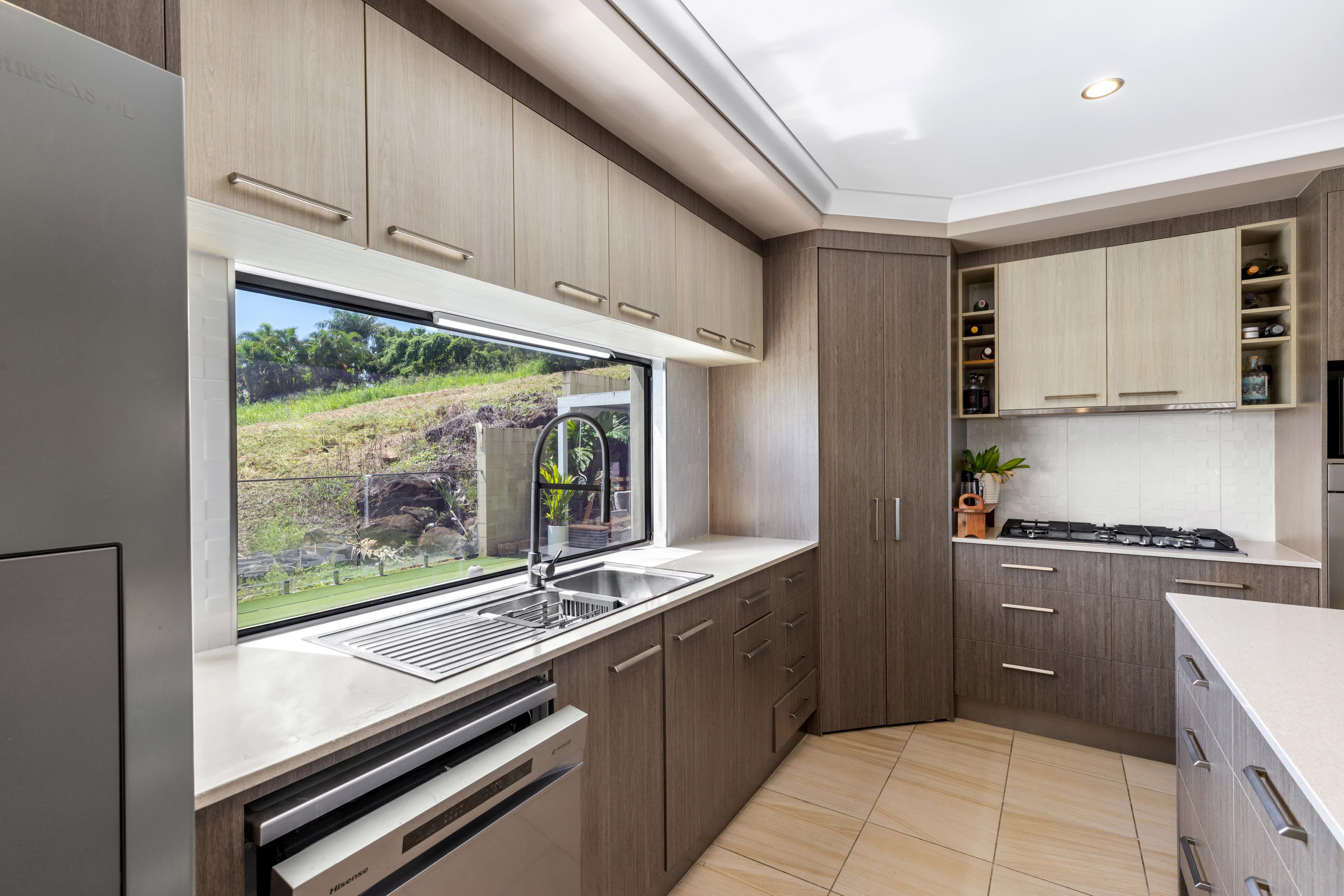 11 Whitehaven Crescent, Cannonvale - Thumbnail 7