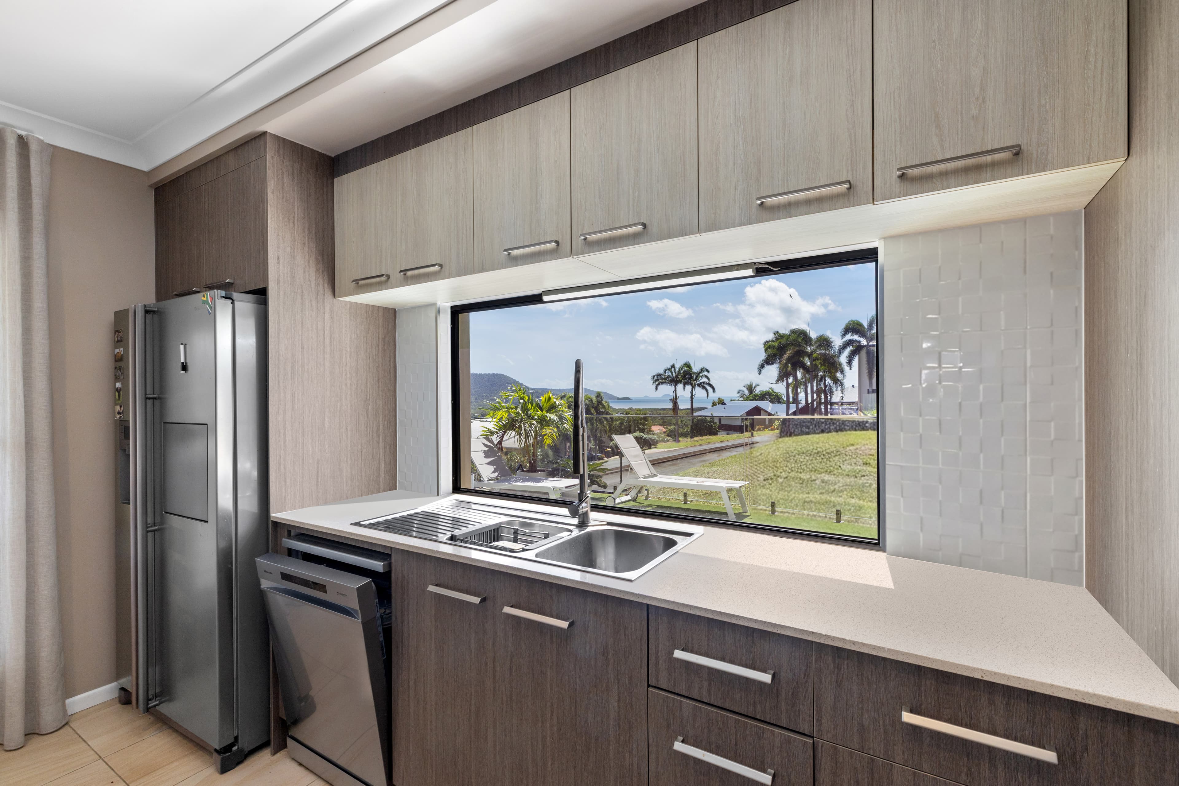 11 Whitehaven Crescent, Cannonvale - Thumbnail 8