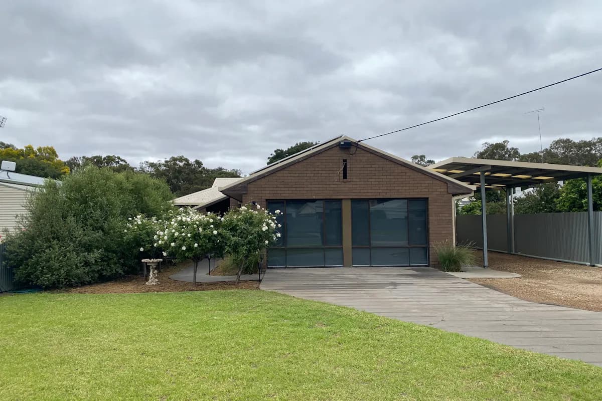 1 Kokoda Avenue, Warracknabeal, VIC, 3393, Warracknabeal - Thumbnail 2