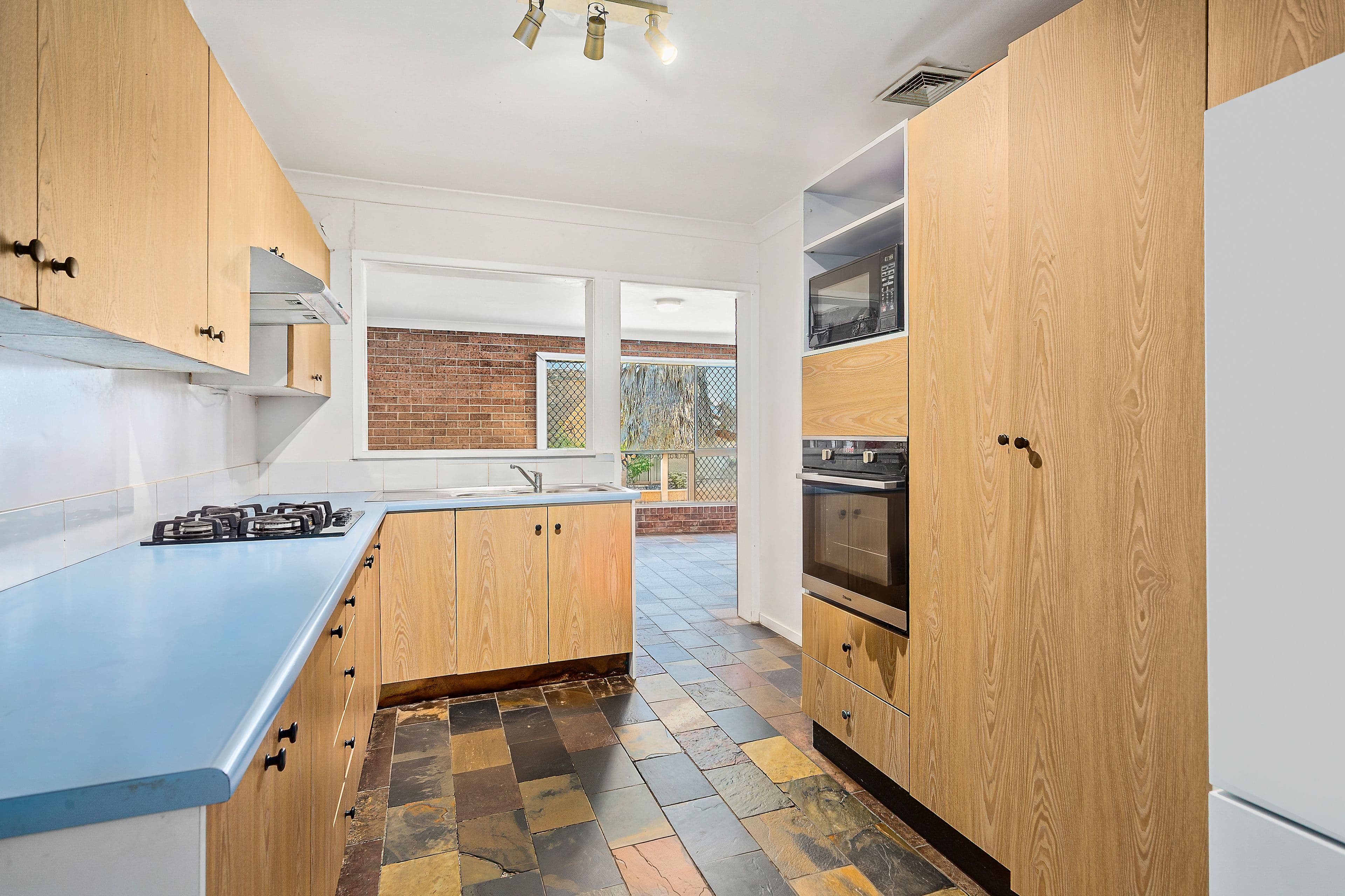 61 Madigan Boulevard, Mount Warrigal NSW 2528, Mount Warrigal - Thumbnail 2