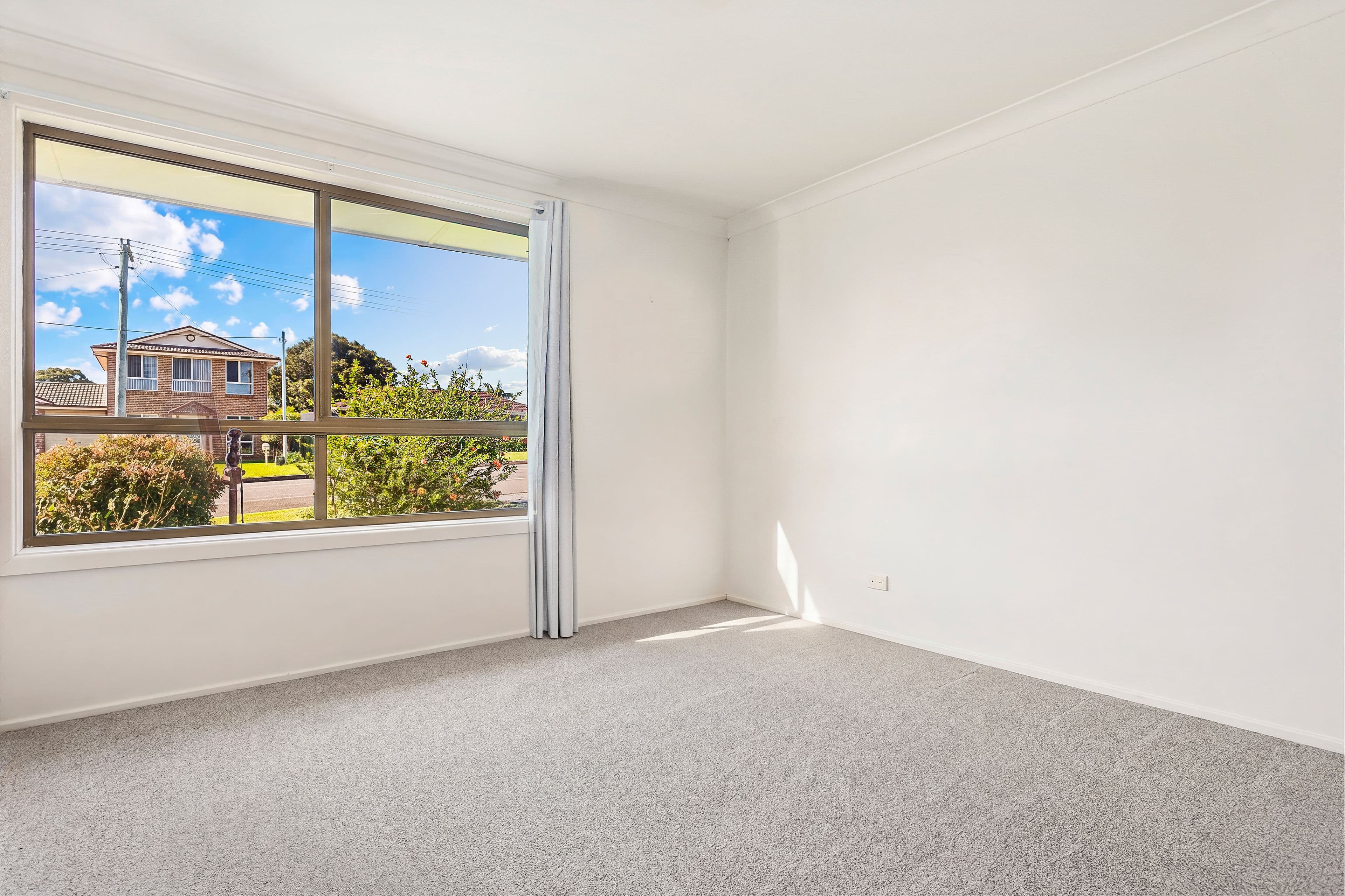 61 Madigan Boulevard, Mount Warrigal NSW 2528, Mount Warrigal - Thumbnail 7