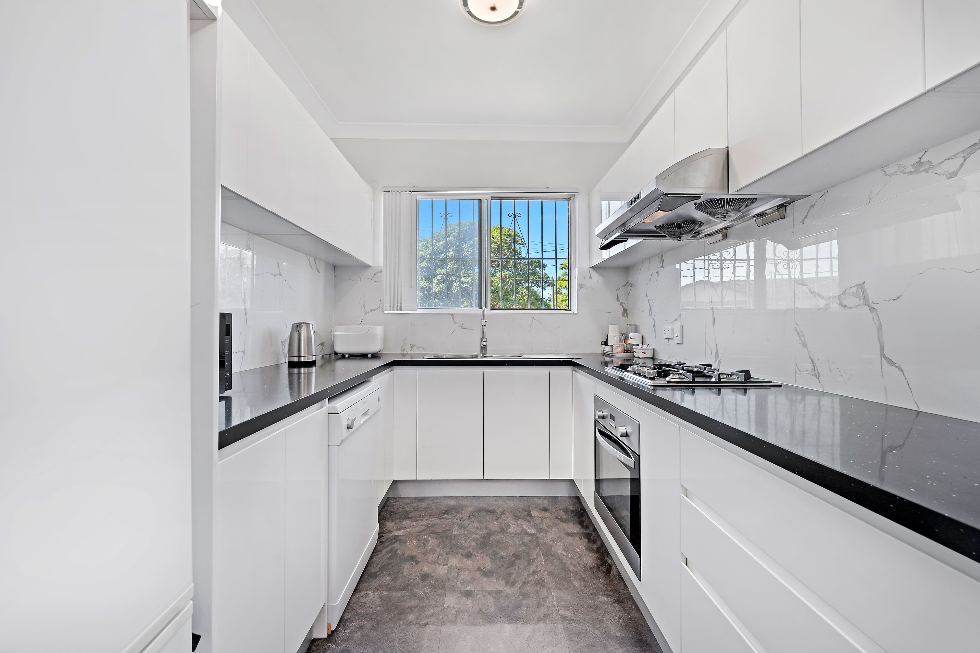 1 Thomas Street, Hurstville NSW 2220, Hurstville - Thumbnail 4