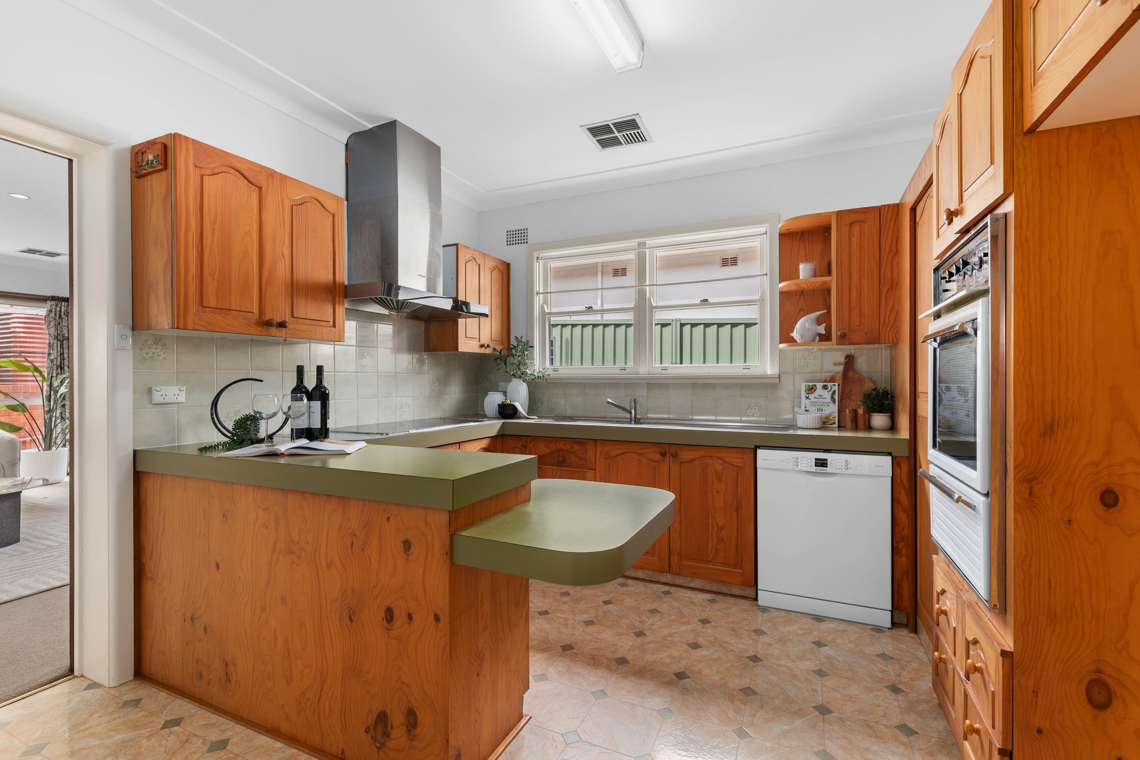16 Parkview Avenue, Penshurst NSW 2222, Penshurst - Thumbnail 6