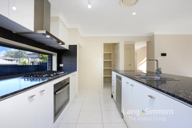 17 Marine Way, Jordan Springs, Jordan Springs - Thumbnail 2