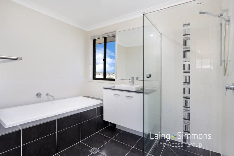 17 Marine Way, Jordan Springs, Jordan Springs - Thumbnail 7